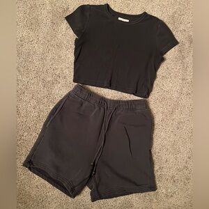 Elwood clothing set